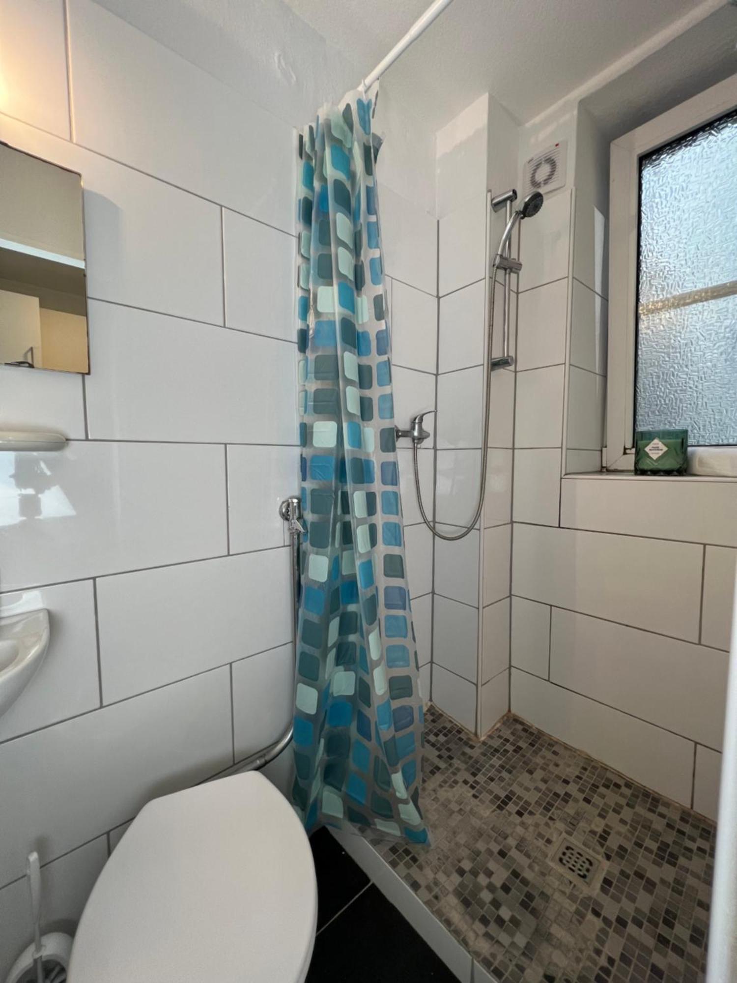 Zentrales Apartment Am Hafen Inklusive Netflix! Emden Exterior photo